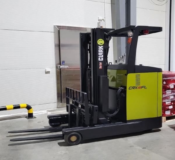 Hệ thống xe nâng hàng Forklift